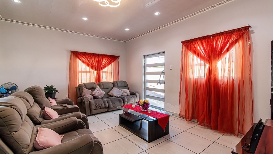 4 Bedroom Property for Sale in Buffalo Flats Eastern Cape